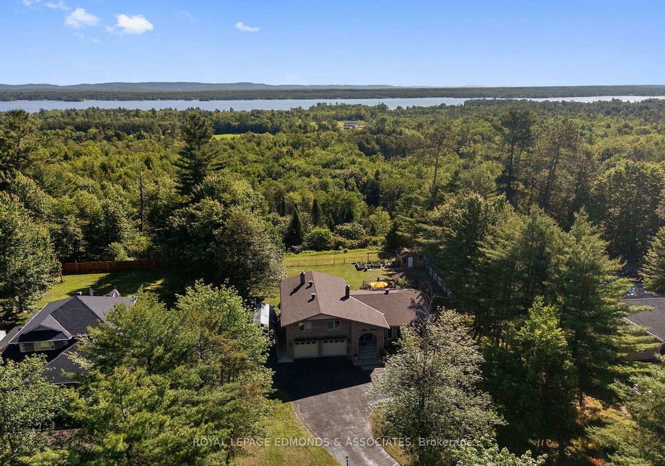 37-selley-street-petawawa-ontario-x13489962