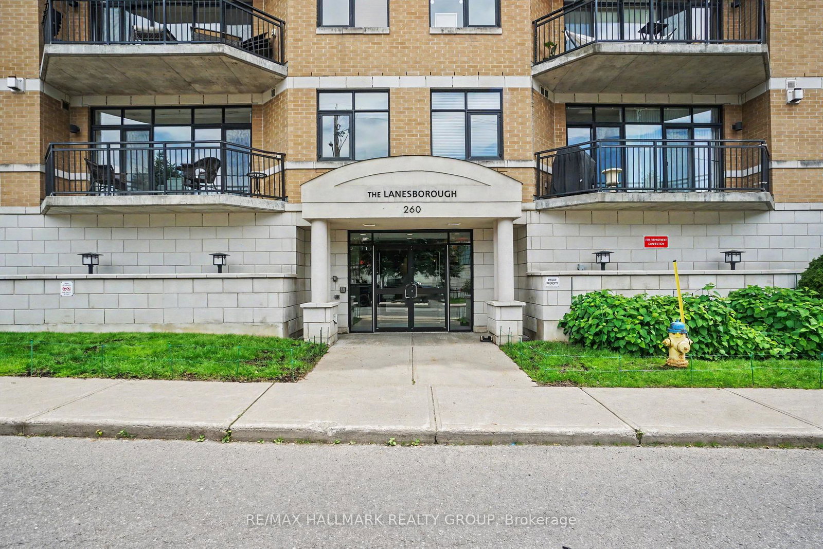 260-besserer-street-ottawa-ontario-x13490056