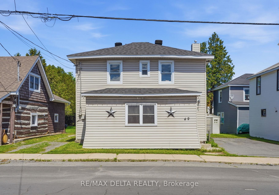49-lochiel-street-e-north-glengarry-ontario-x13490102