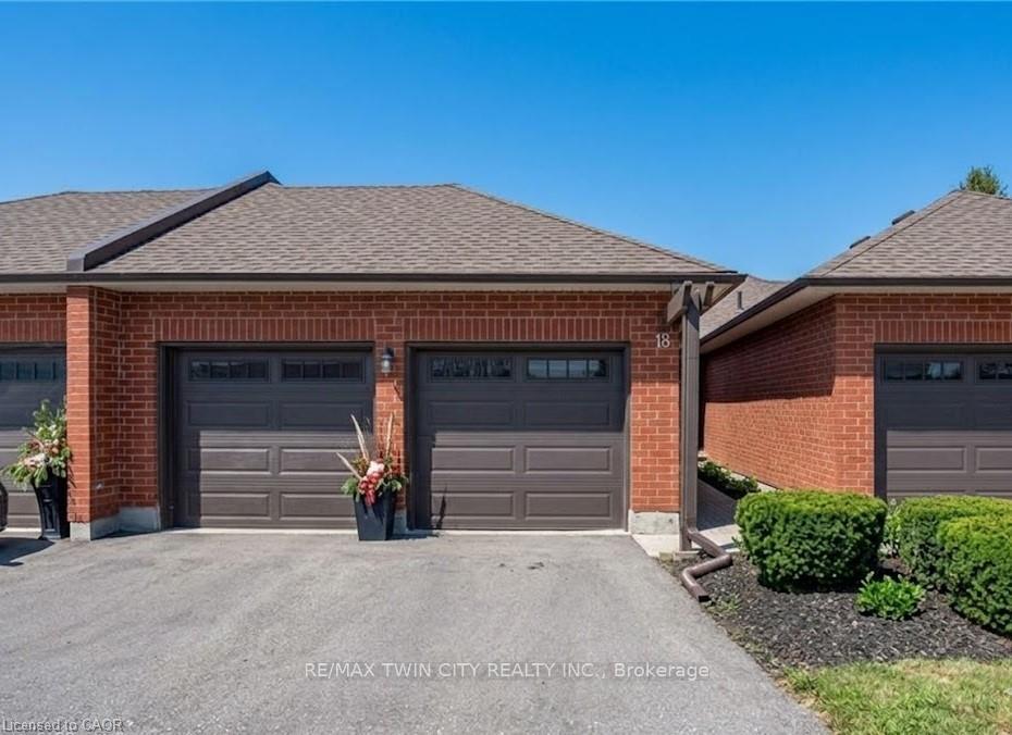 10-isherwood-avenue-cambridge-ontario-x13490130