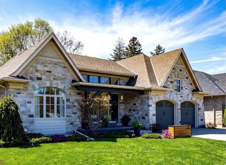 11-greenleaf-lane-hamilton-ontario-x13490212