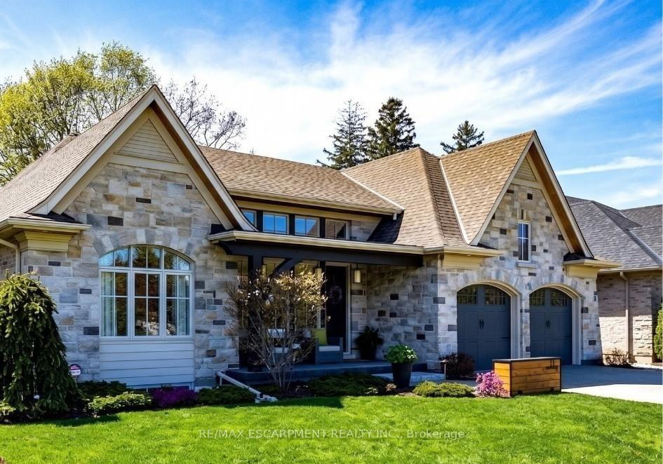 11-greenleaf-lane-hamilton-ontario-x13490212