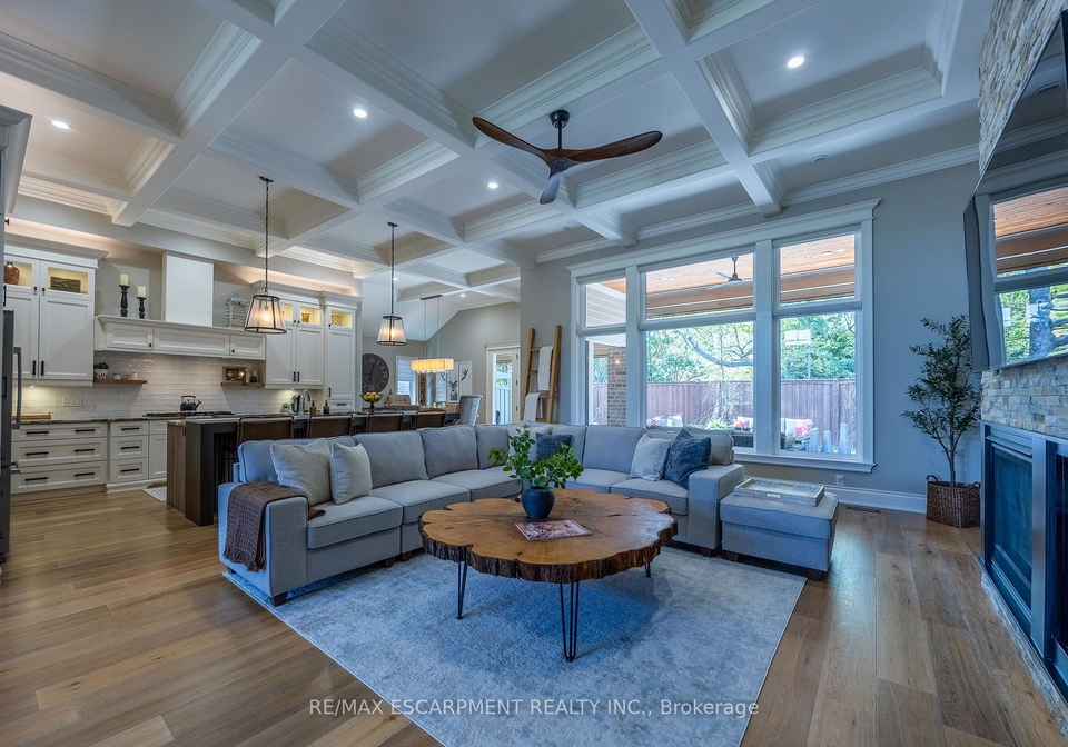 11-greenleaf-lane-hamilton-ontario-x13490212