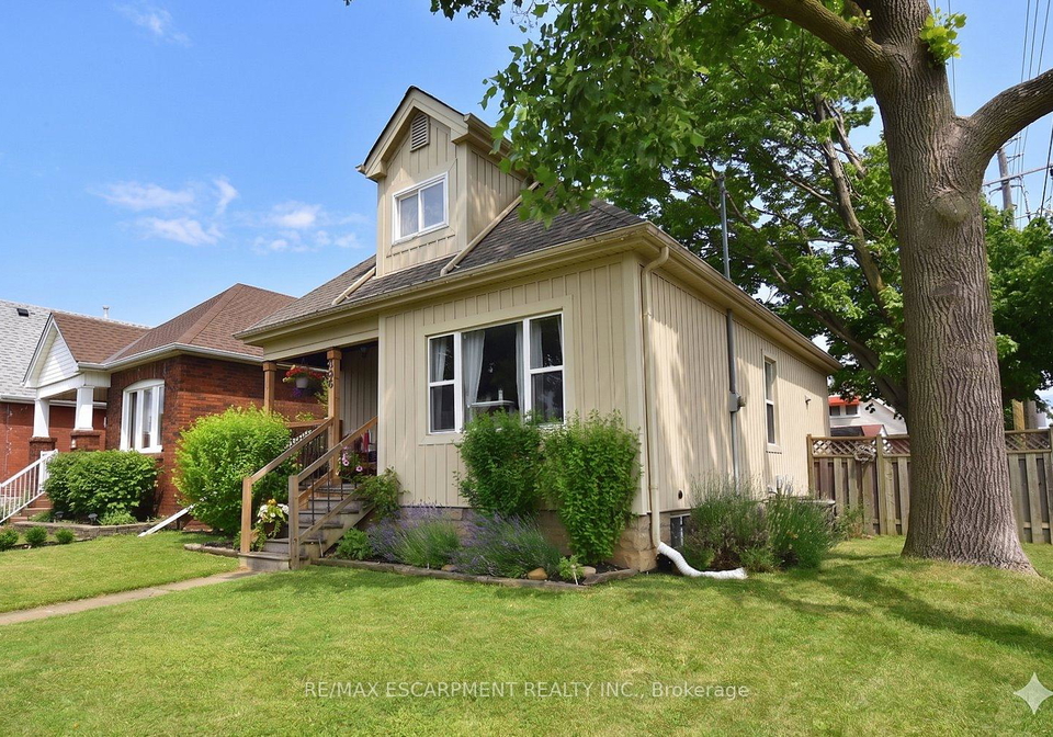 56-barons-avenue-n-hamilton-ontario-x13490340
