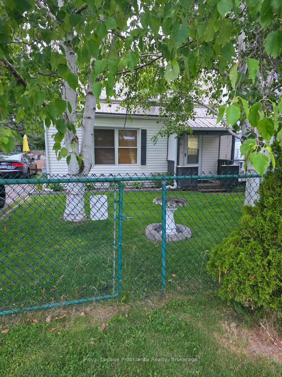 42-kerr-crescent-quinte-west-ontario-x13490480