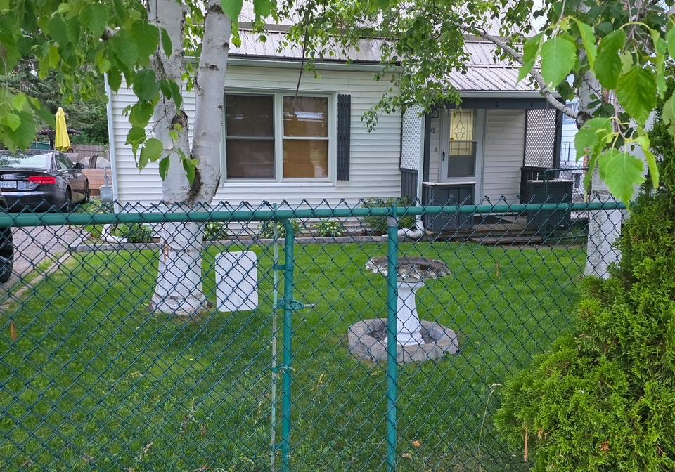 42-kerr-crescent-quinte-west-ontario-x13490480