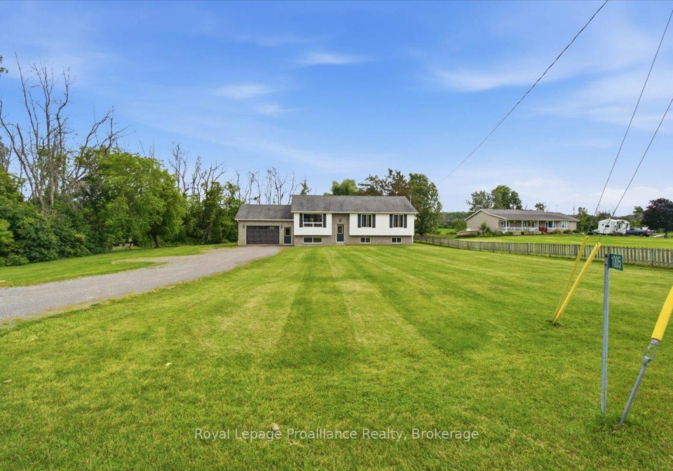 1005-victoria-road-prince-edward-county-ontario-x13490538