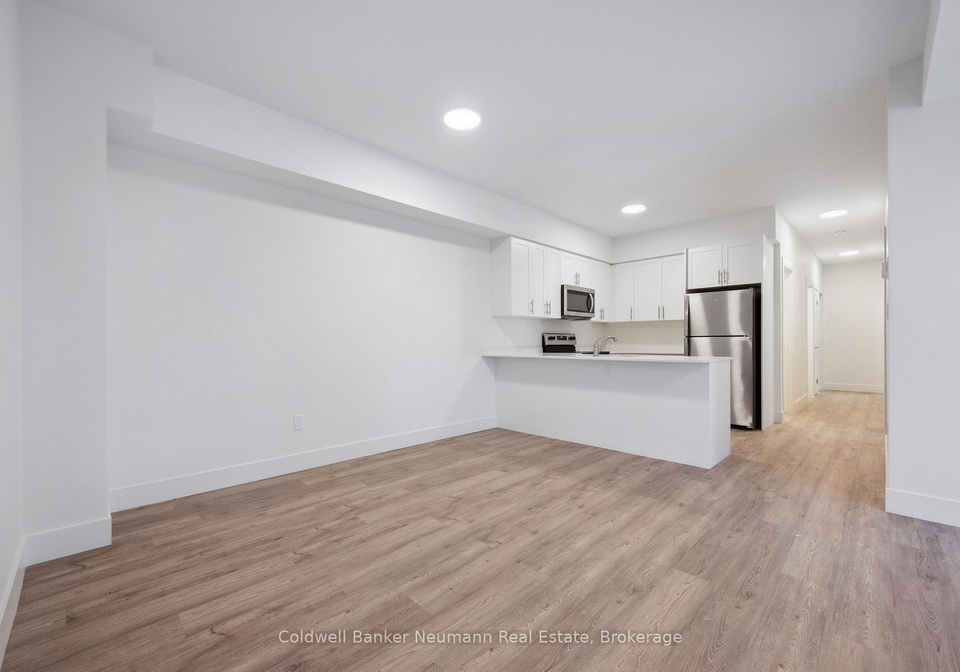 8-orchard-crescent-guelph-ontario-x13490602