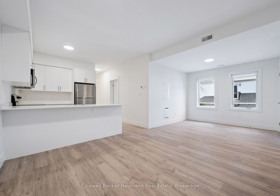 8-orchard-crescent-guelph-ontario-x13490602