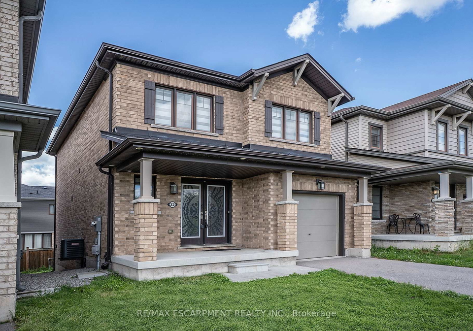 32-hedges-crescent-hamilton-ontario-x13490688