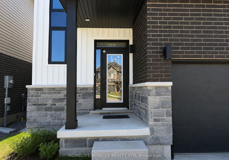 243-longboat-run-w-brantford-ontario-x13490718
