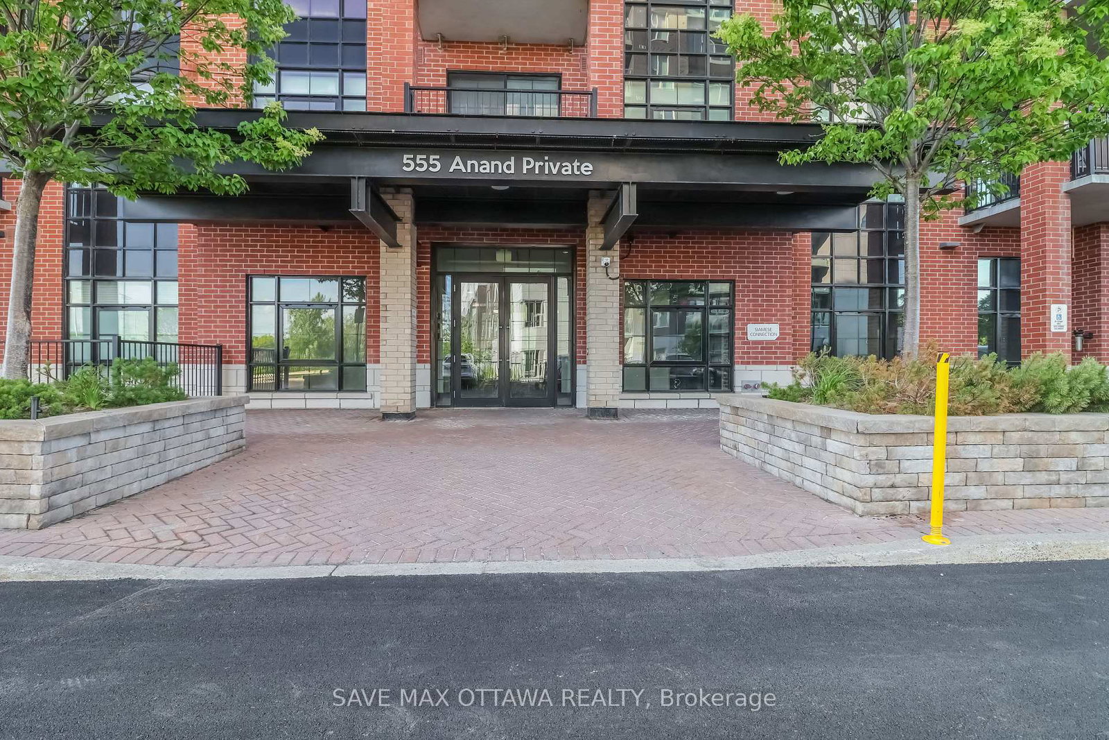 555-anand-private-ottawa-ontario-x13490792