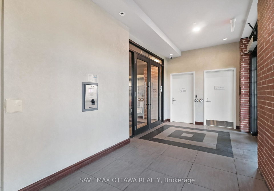 555-anand-private-ottawa-ontario-x13490792
