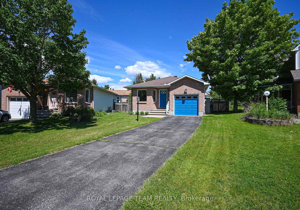 13-candow-crescent-ottawa-ontario-x13490848
