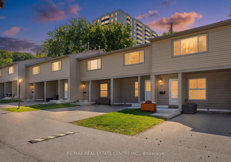 15-green-valley-drive-kitchener-ontario-x13491200