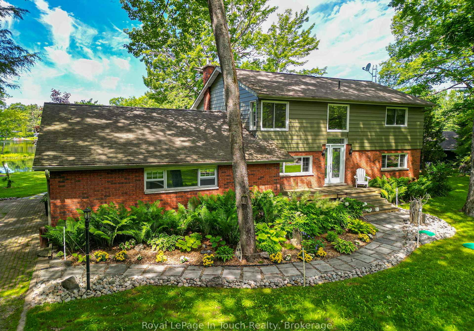 1464-golden-beach-road-bracebridge-ontario-x13491430