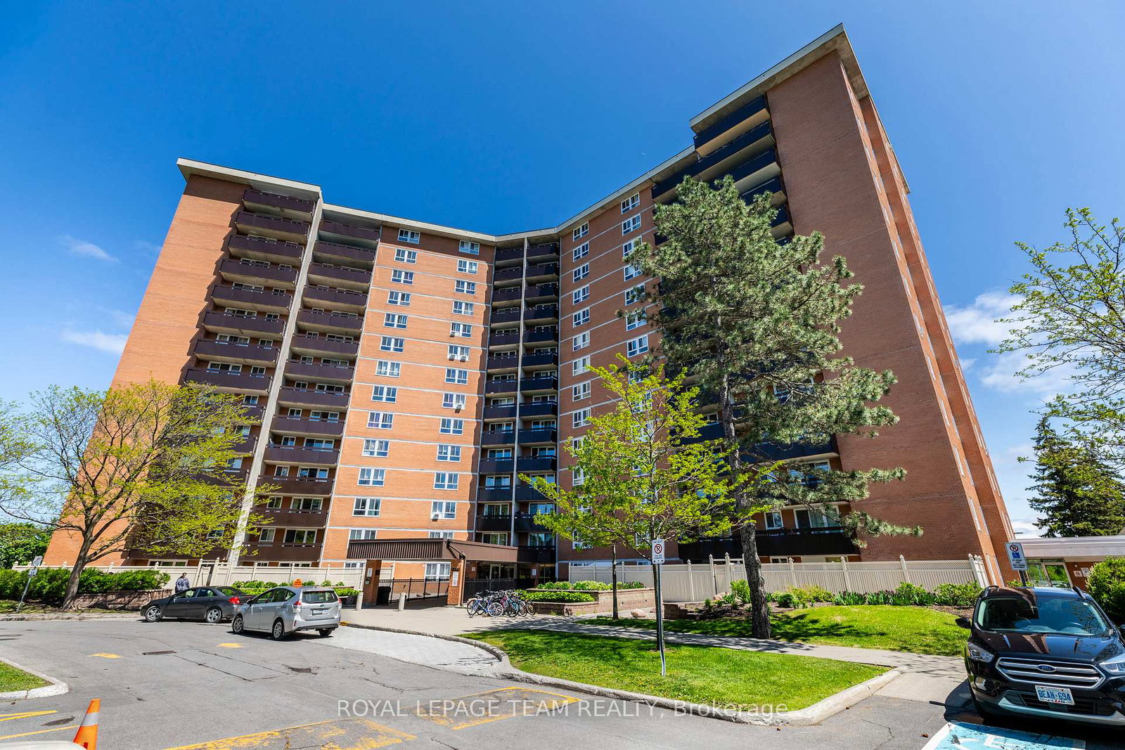 2020-jasmine-crescent-ottawa-ontario-x13491748