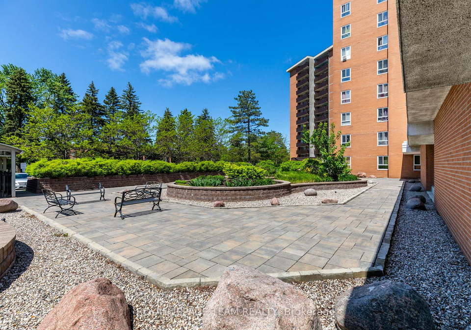 2020-jasmine-crescent-ottawa-ontario-x13491748
