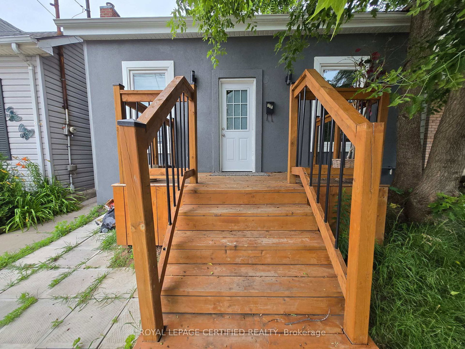 195-picton-street-e-hamilton-ontario-x13492134