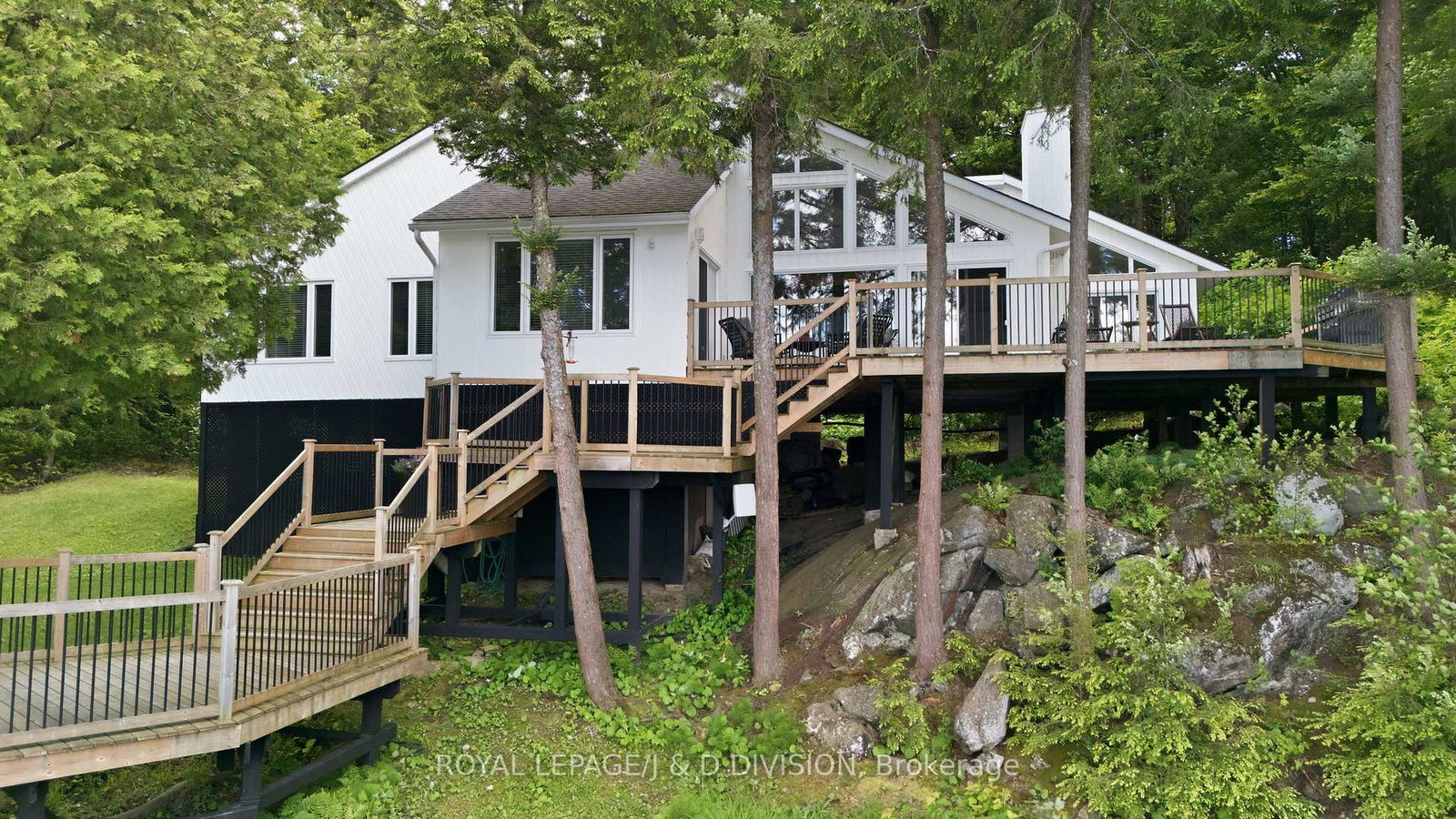 200-blackstone-lake-water-the-archipelago-ontario-x13492202