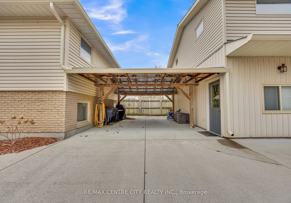 174-ridge-street-duttondunwich-ontario-x13492234