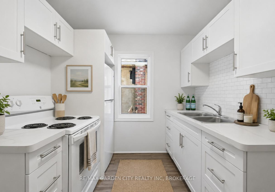 106-carlton-street-st-catharines-ontario-x13492276