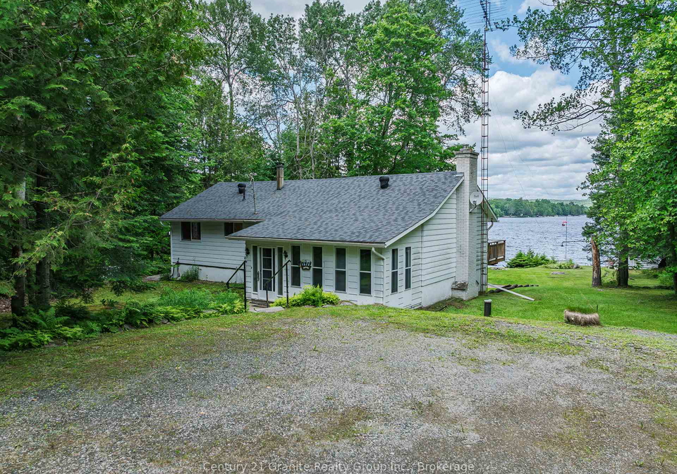 1950-curry-road-dysart-et-al-ontario-x13492300