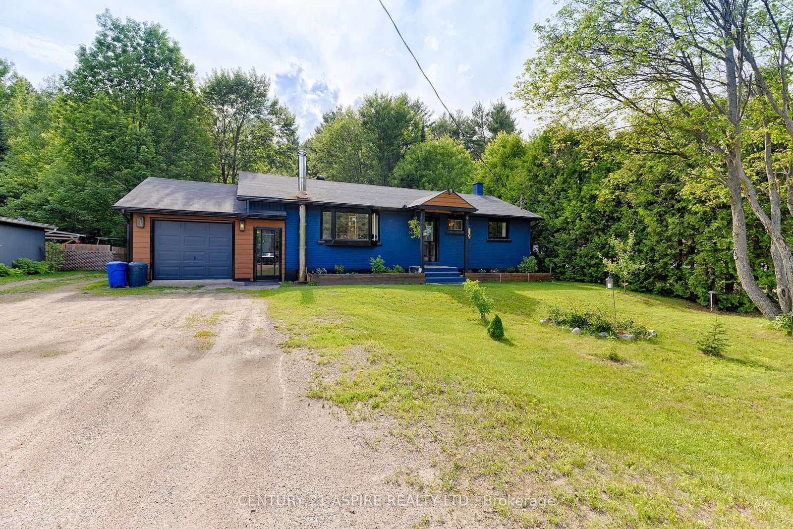 32057-highway-17-highway-laurentian-hills-ontario-x13492394