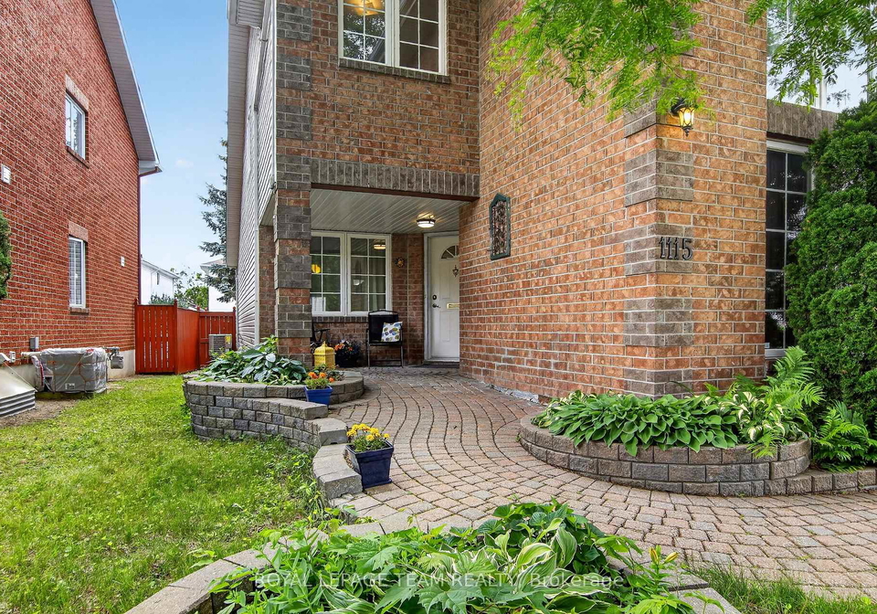 1115-grenon-avenue-ottawa-ontario-x13492460