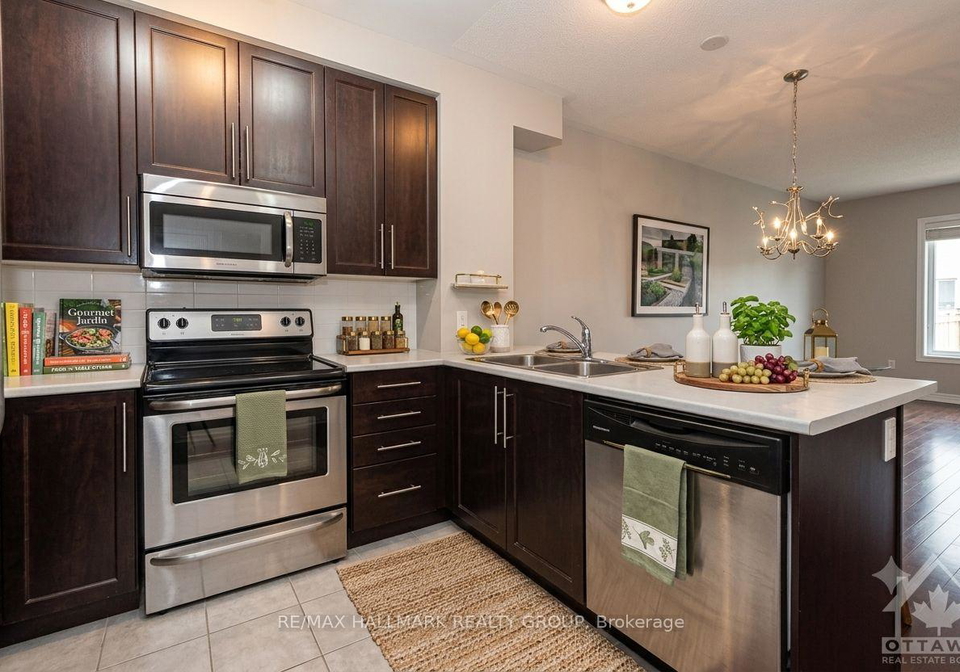 49-jardin-private-ottawa-ontario-x13492526