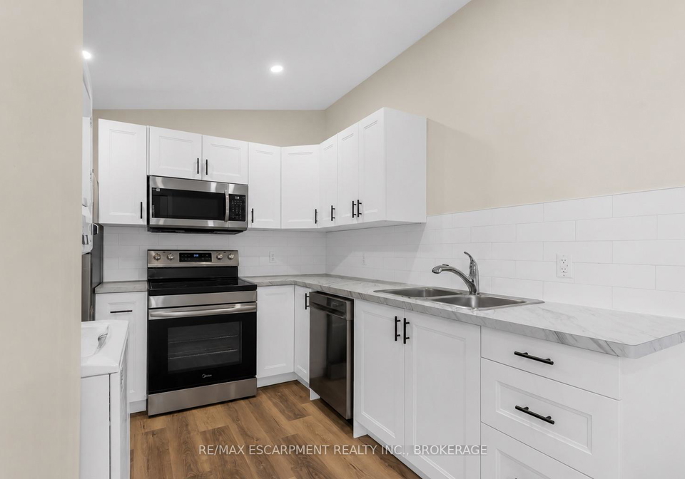 18-princess-street-st-catharines-ontario-x13492628