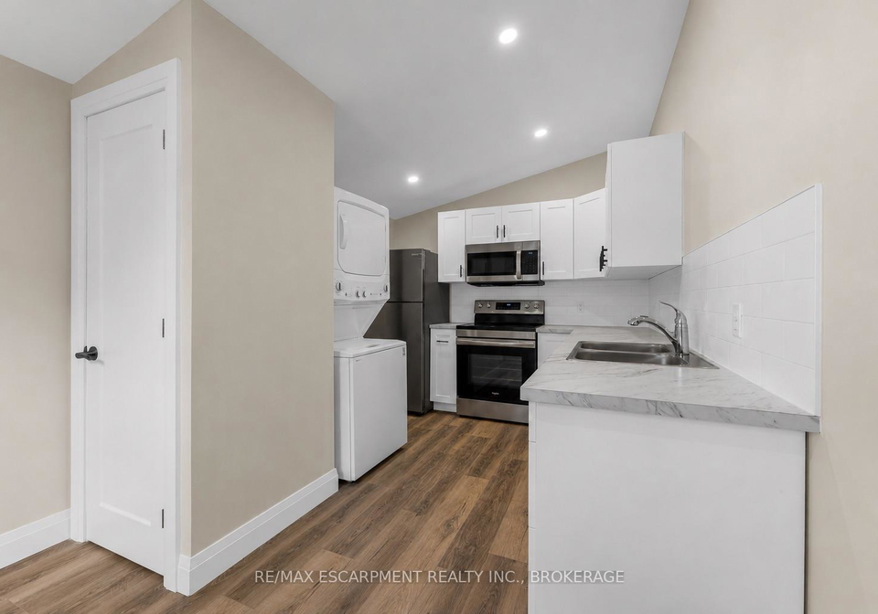 18-princess-street-st-catharines-ontario-x13492628