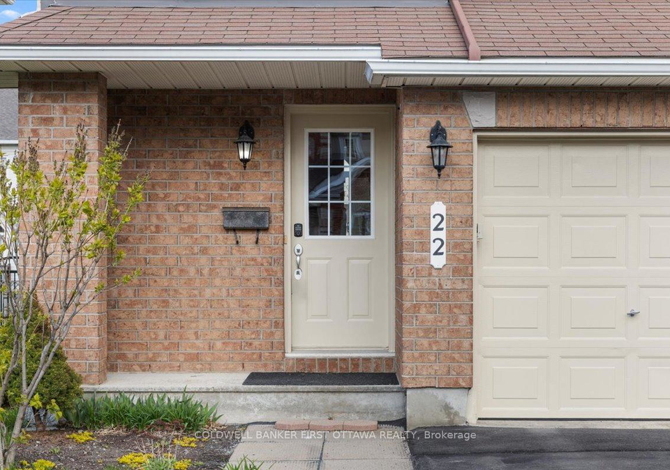22-cloutier-street-ottawa-ontario-x13492684