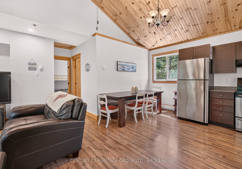 27-goods-island-frontenac-ontario-x13492704