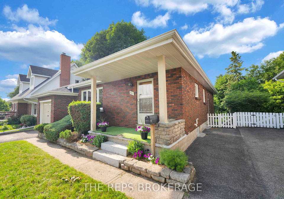 301-knox-crescent-ottawa-ontario-x13492730