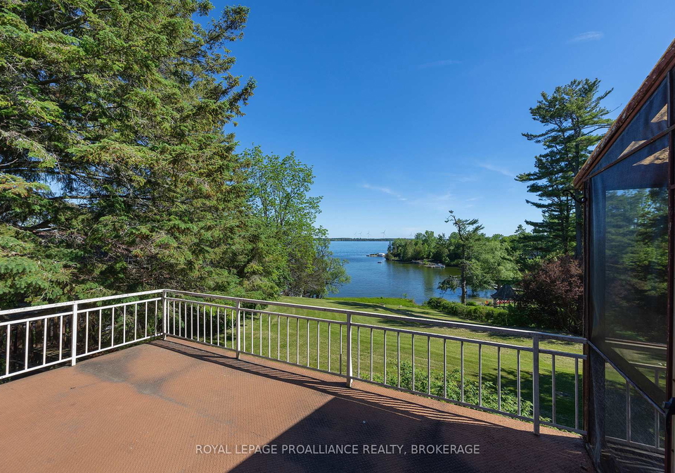 4756-bath-road-loyalist-ontario-x13492786