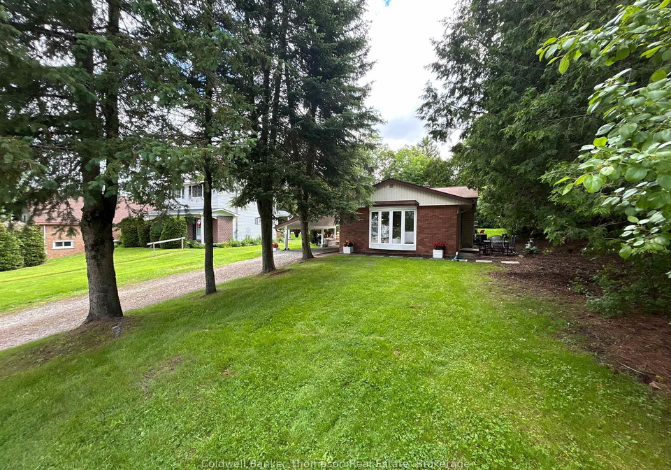 24-centre-street-n-huntsville-ontario-x13492948