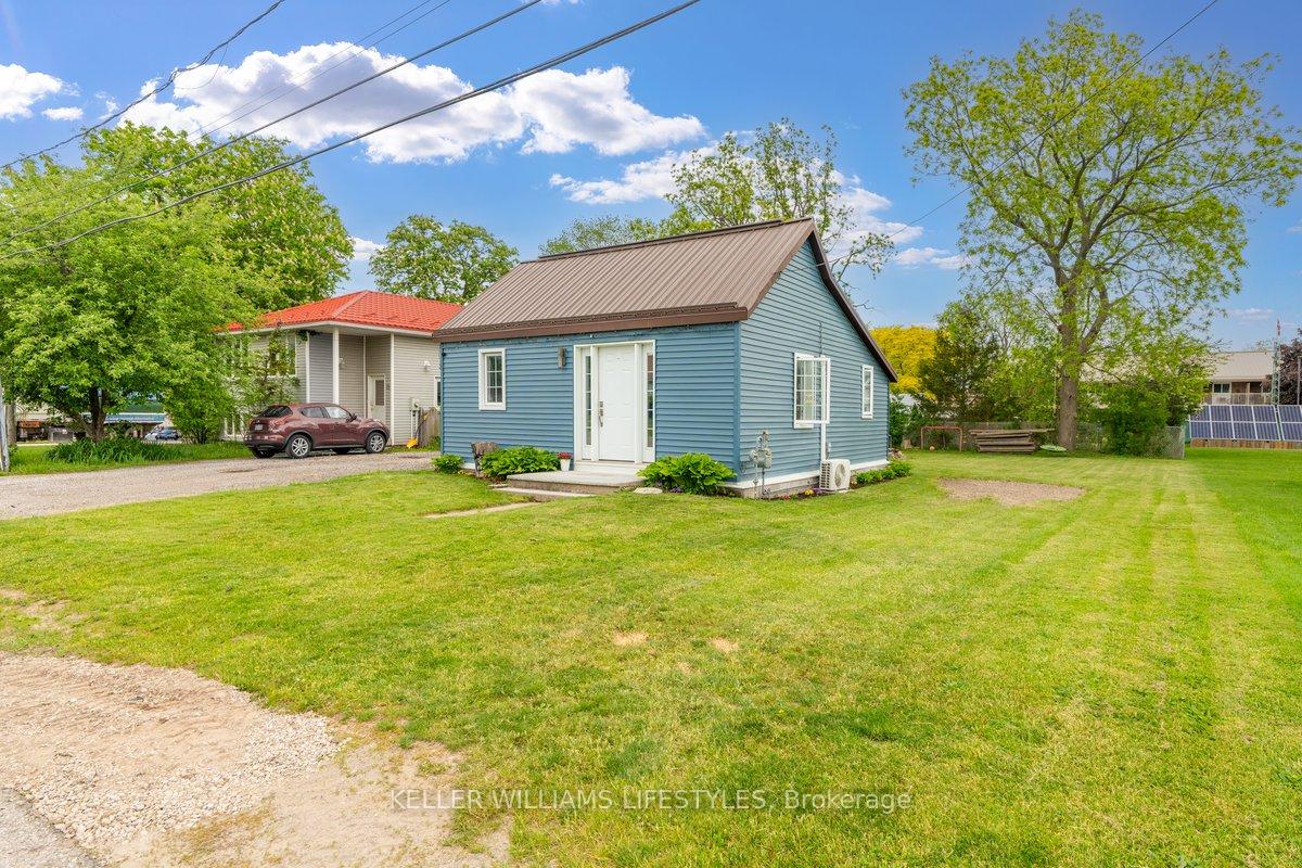 30-queen-street-w-lambton-shores-ontario-x13493082