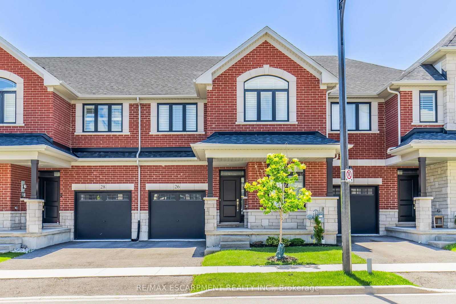 26-granite-ridge-trail-hamilton-ontario-x13493364