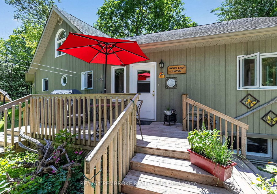 131-clem-trail-whitewater-region-ontario-x13493490