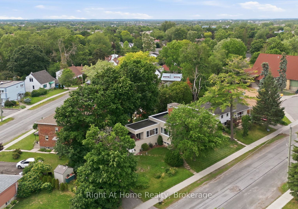 16-oriole-park-avenue-belleville-ontario-x13493630