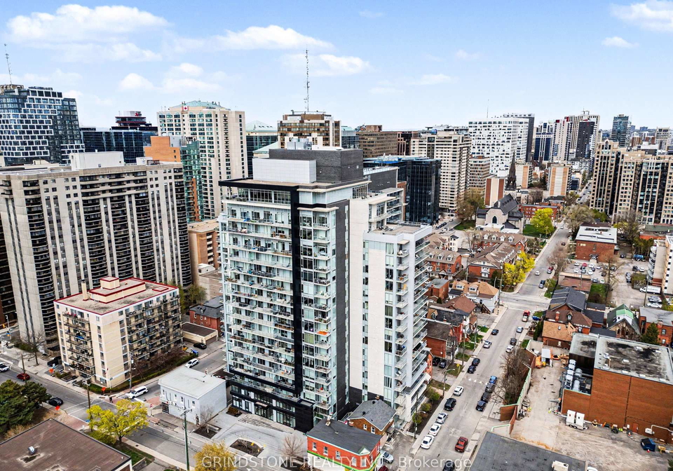 255-bay-street-ottawa-ontario-x13493658