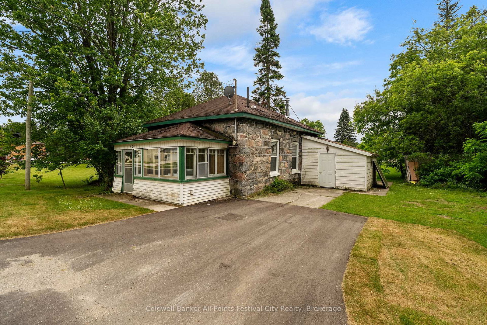 604-gough-street-huron-kinloss-ontario-x13493756