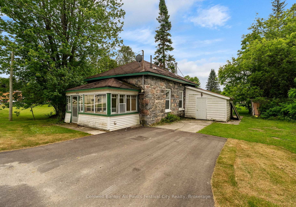 604-gough-street-huron-kinloss-ontario-x13493756