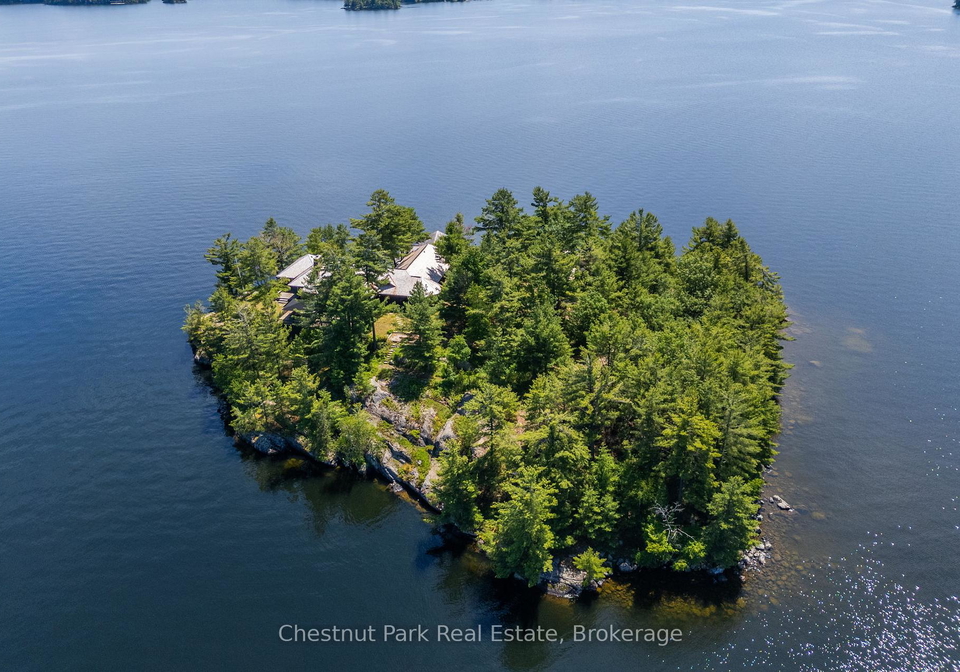 1-onaway-island-r21-muskoka-lakes-ontario-x13493762