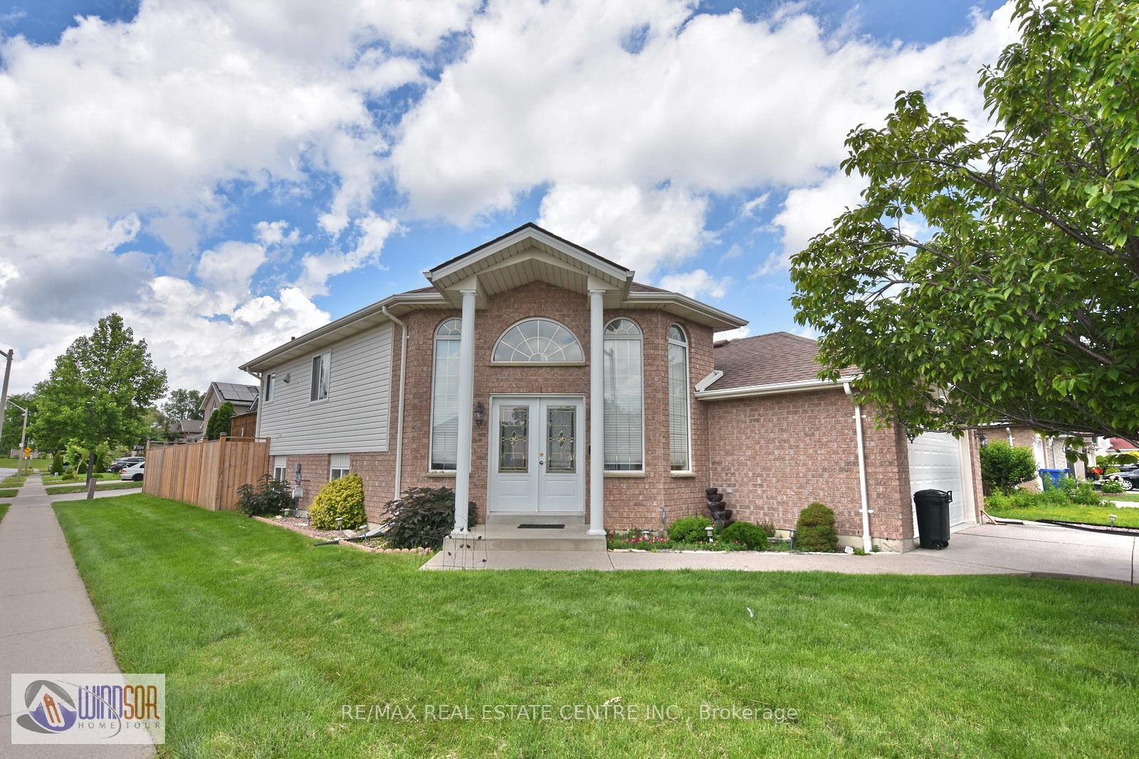 3602-holburn-street-windsor-ontario-x13493818