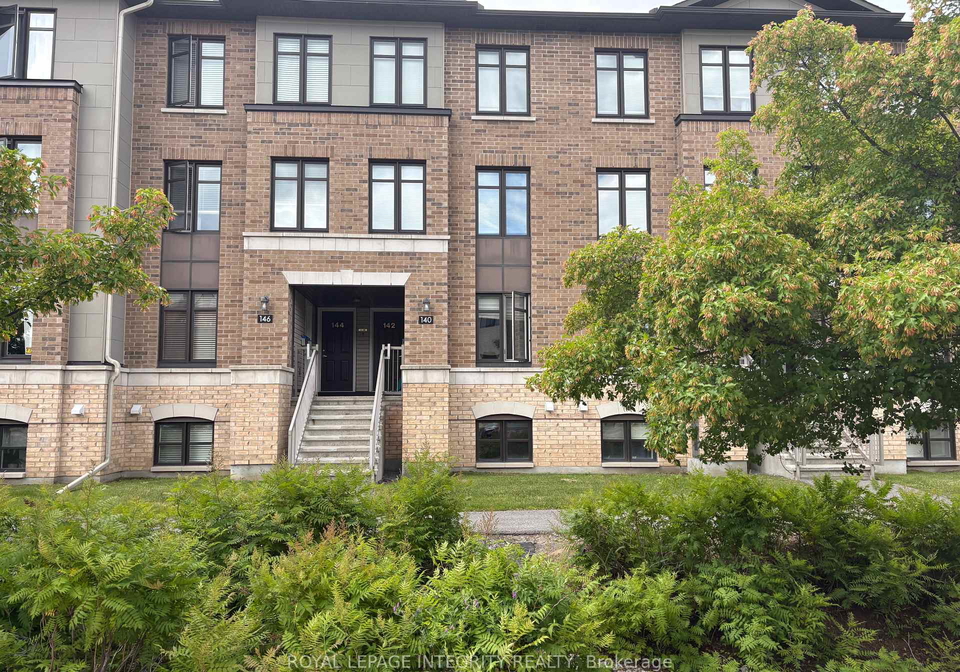 140-bluestone-private-ottawa-ontario-x13493990