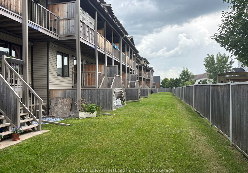 140-bluestone-private-ottawa-ontario-x13493990