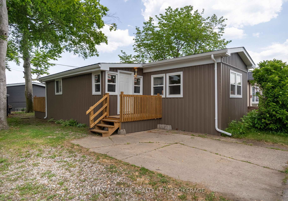 4597-martha-lane-lincoln-ontario-x13493996