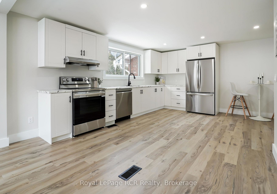 221-queen-street-chatham-kent-ontario-x13494032